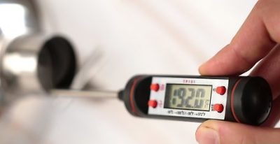 Measuring tea water temperature