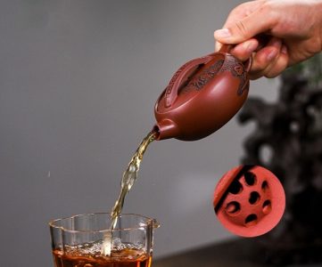 Yixing teapot lid fit test